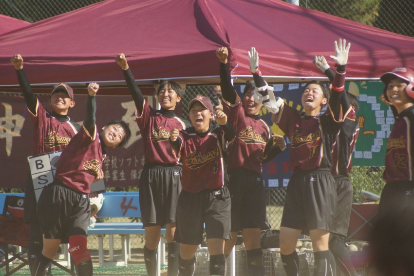 女子ソフトボール部　新人戦報告