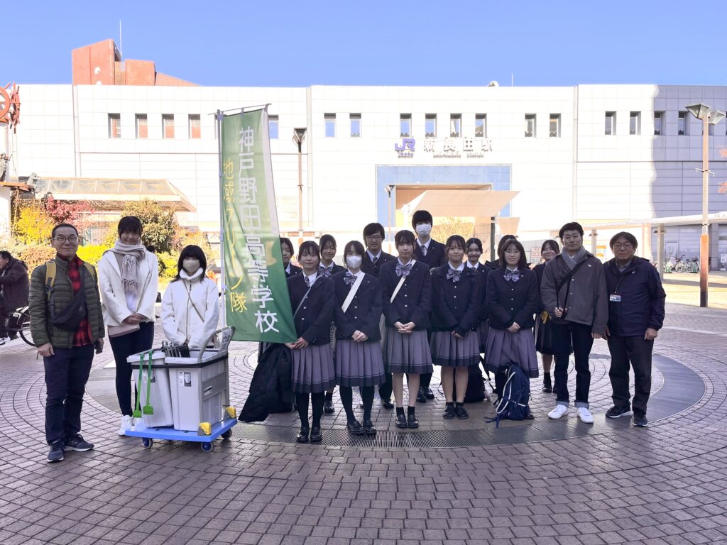 この一年の地域への感謝を込めて♡—— 【新長田駅前広場クリーン大作戦（12月）】《インターアクト部》